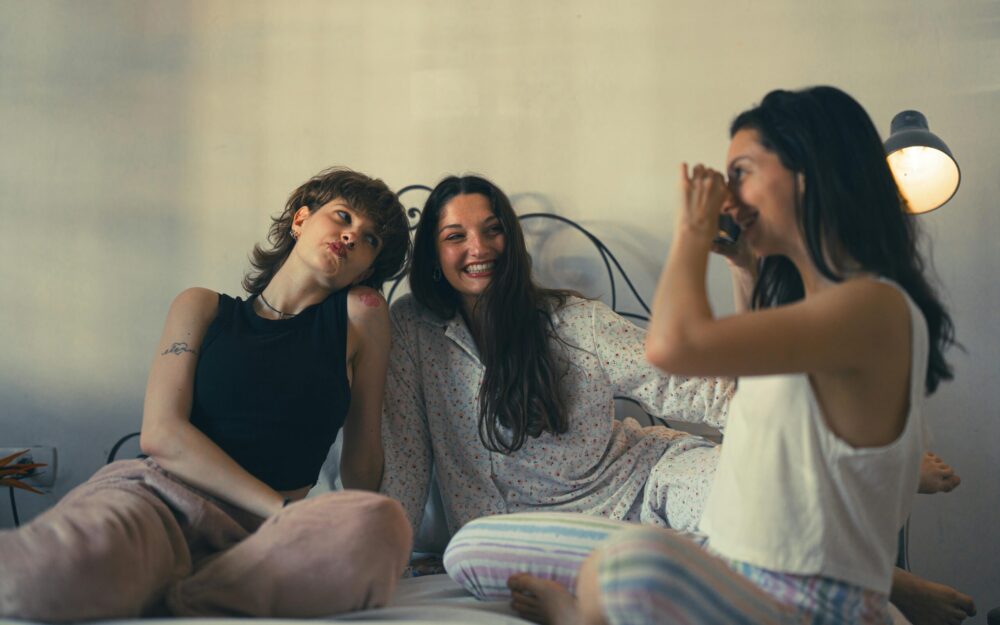 Cámaras para “memorias vivas”: dispositivos que graban en segundo plano para crear diarios automáticos