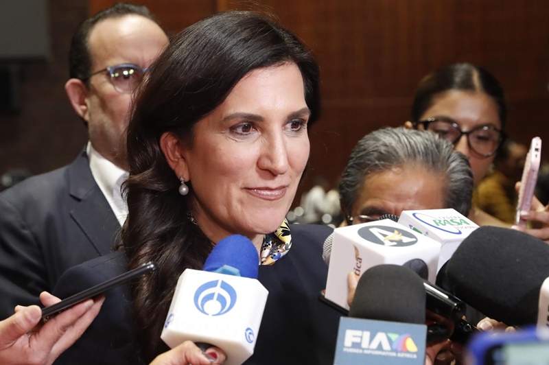 Kenia López Rabadán exige resultados en seguridad y salud