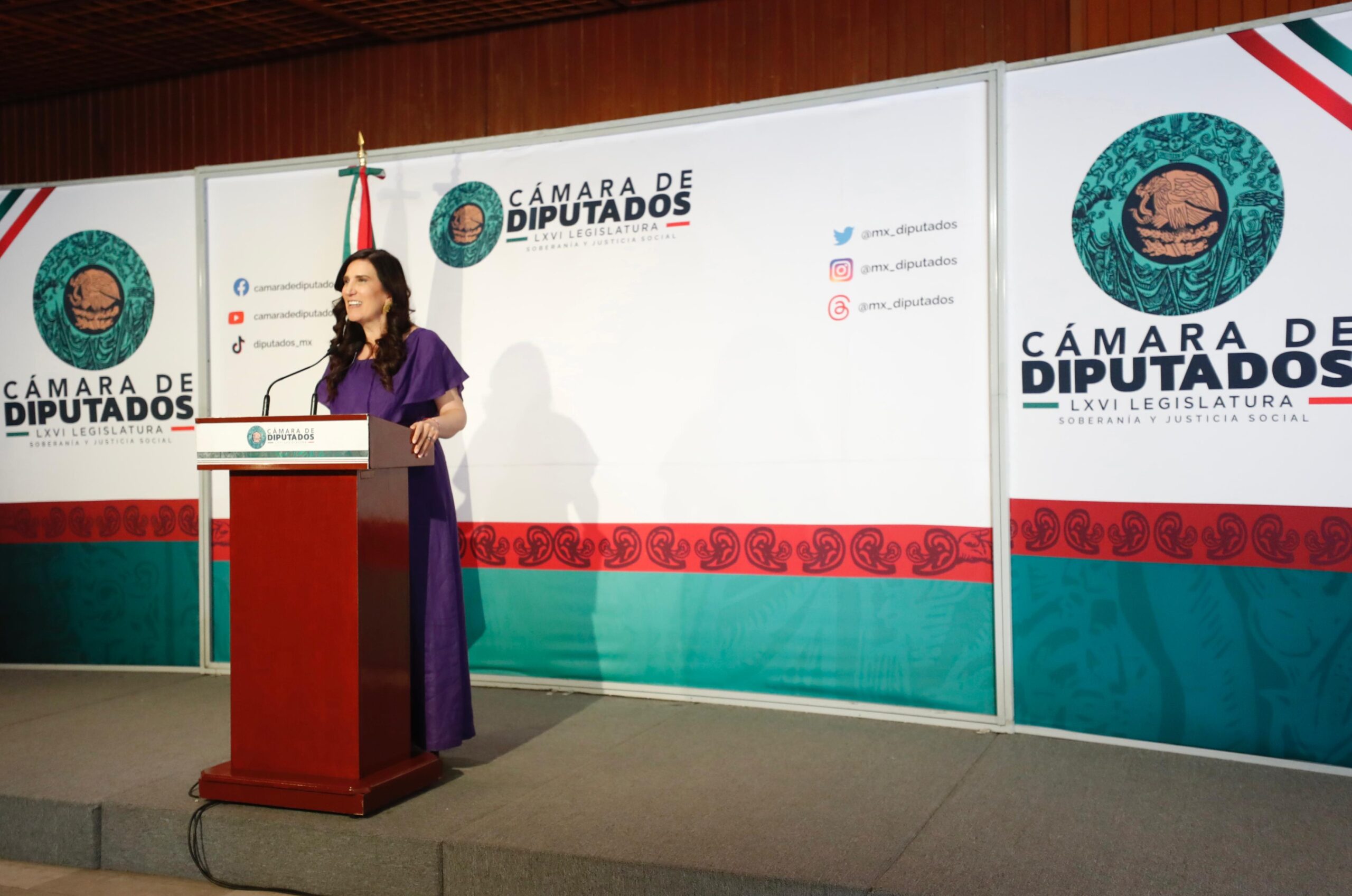 Hoy, el Congreso fue de ellas: 500 mujeres de todo el país toman San Lázaro
