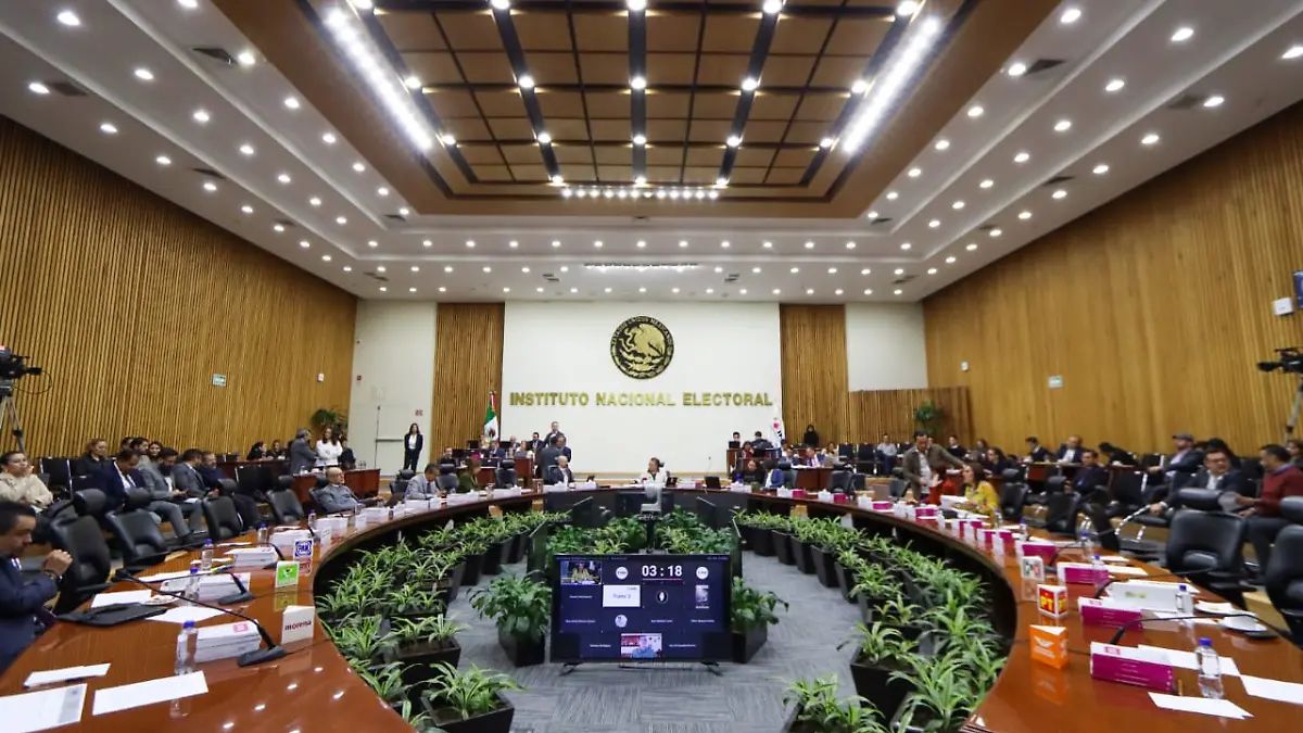 INE evalúa registro de cinco organizaciones para nuevos partidos políticos