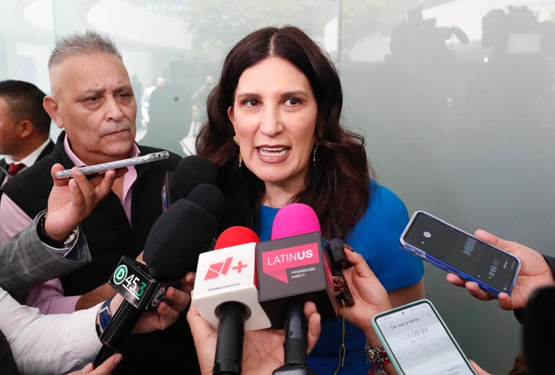 Kenia López Rabadán anticipa votaciones del periodo extraordinario en el Congreso