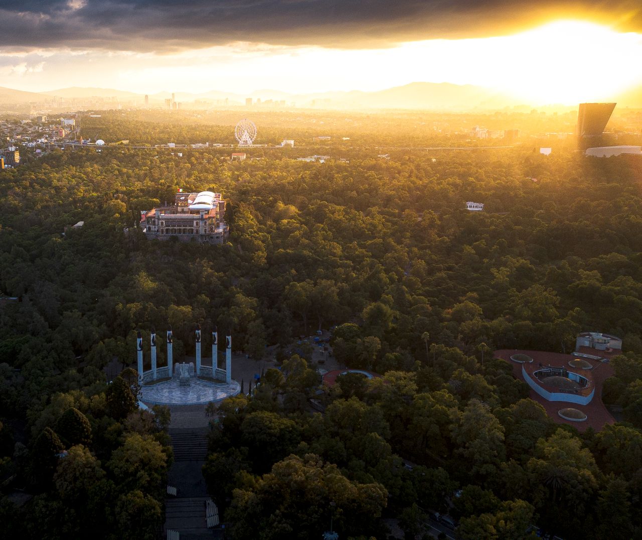 Chapultepec: el bosque donde caben la historia, los museos y el domingo chilango