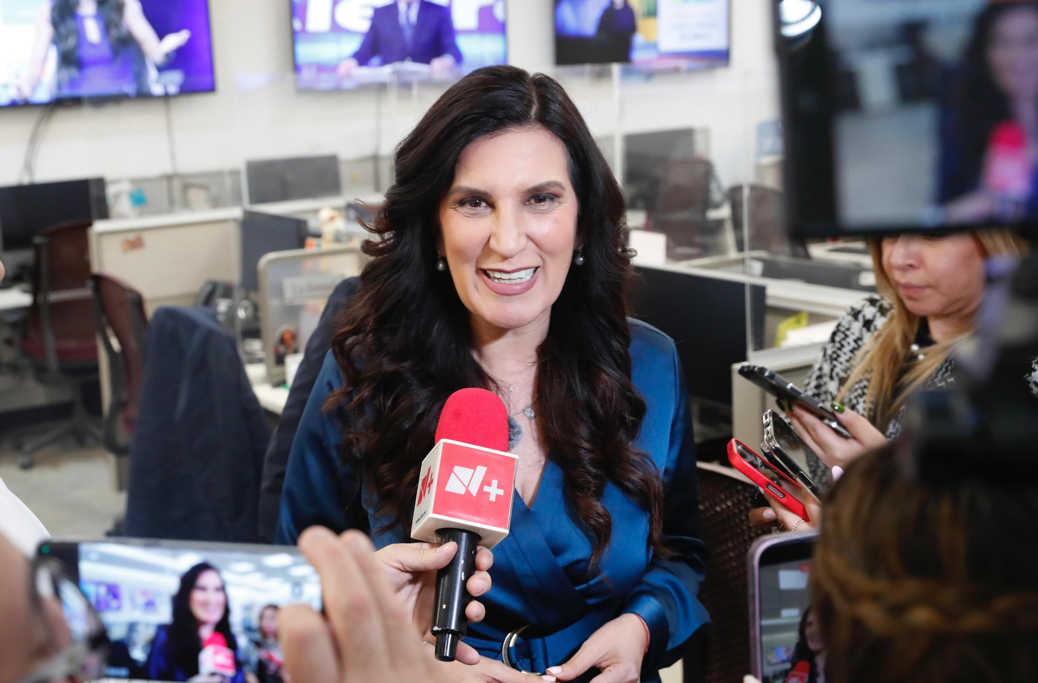 Kenia López llama al diálogo ante movilizaciones