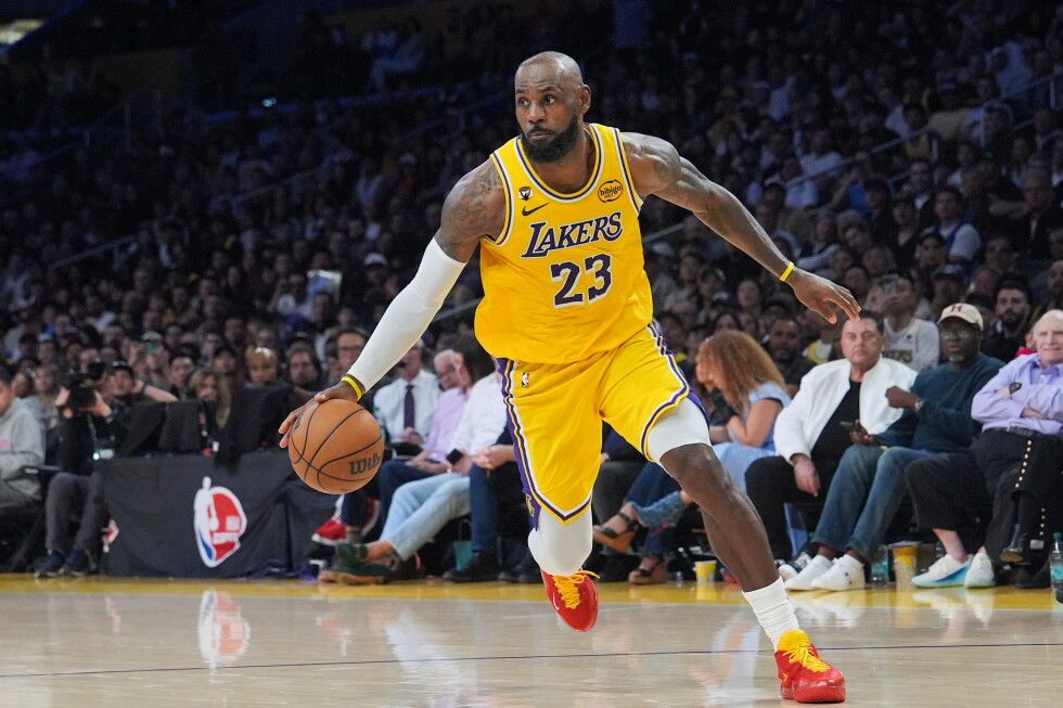 ¡Se acabó una era! LeBron James deja oficialmente a los Lakers tras ocho temporadas