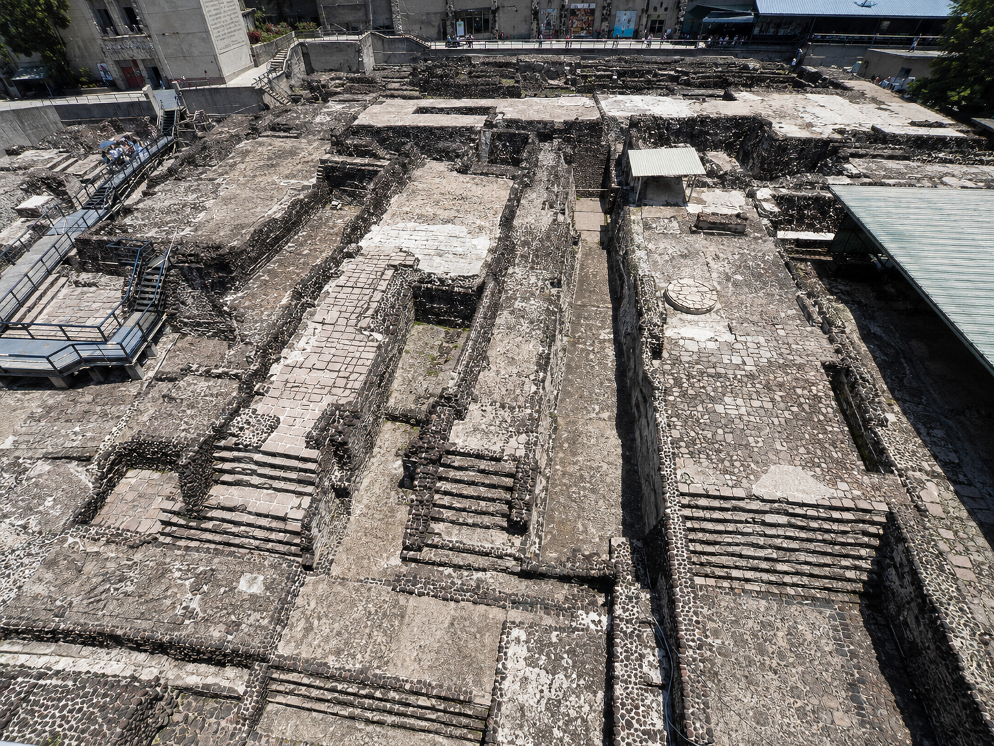 Siete etapas constructivas del Templo Mayor responden a inundaciones e inestabilidad del suelo